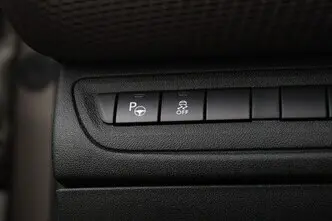 Peugeot 2008, 1.6, 88 kW, бензин, автомат, передний привод