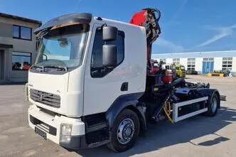 Volvo FL280 4X2 HMF 1560, 206 kW, diisel, manuaal