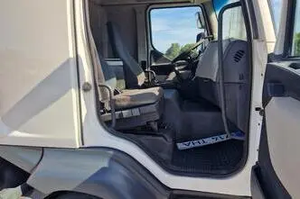 Volvo FL280 4X2 HMF 1560, 206 kW, diisel, manuaal
