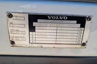 Volvo FL280 4X2 HMF 1560, 206 kW, diisel, manuaal