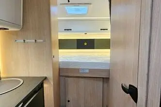 Sunlight A60, 2.2, 103 kW, diisel, automaat, esivedu