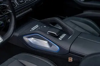 Mercedes-Benz AMG, 3.0, 320 kW, bensiin, automaat, nelikvedu