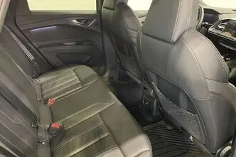 Audi Q4 e-tron, 77 kW, elekter, automaat, nelikvedu