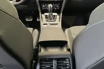 Volkswagen Arteon, 1.4, 115 kW, подключаемый гибрид, автомат, передний привод