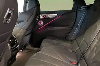 BMW XM, 4.4, 360 kW, pistikhübriid, automaat, nelikvedu