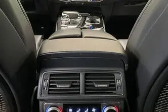 Audi Q7, 3.0, 210 kW, hybrid, automatic, four-wheel drive