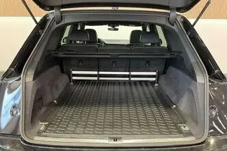 Audi Q7, 3.0, 210 kW, hybrid, automatic, four-wheel drive