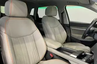 Audi e-tron, 158 kW, электричество, автомат, полный привод