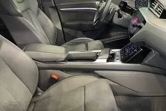 Audi e-tron, 158 kW, elekter, automaat, nelikvedu
