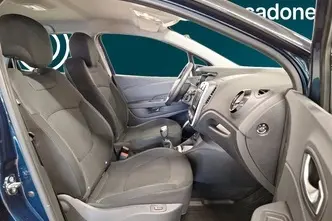Renault Captur, 0.9, 66 kW, бензин, механическая, передний привод