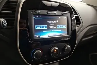 Renault Captur, 0.9, 66 kW, бензин, механическая, передний привод