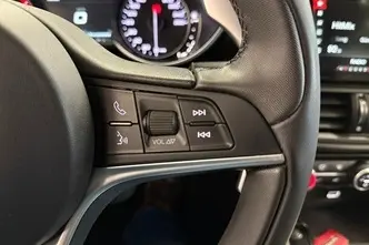 Alfa Romeo Giulia, 2.0, 206 kW, bensiin, automaat, nelikvedu