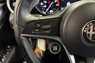 Alfa Romeo Giulia, 2.0, 206 kW, bensiin, automaat, nelikvedu