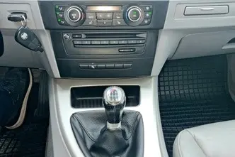BMW 325, 3.0, 150 kW, diisel, manuaal, tagavedu