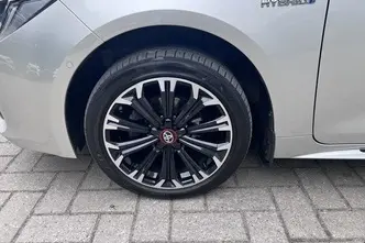 Toyota Corolla, 1.8, 72 kW, hübriid, automaat, esivedu