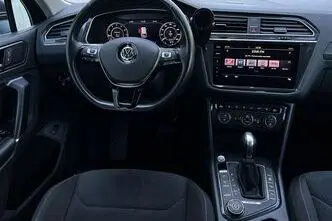 Volkswagen Tiguan, 2.0, 132 kW, bensiin, automaat, nelikvedu