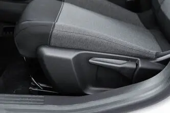 Citroën C4, 100 kW, elekter, automaat