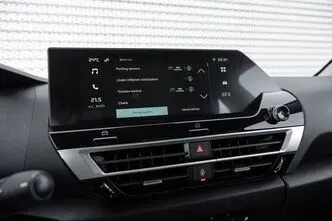 Citroën C4, 100 kW, elekter, automaat