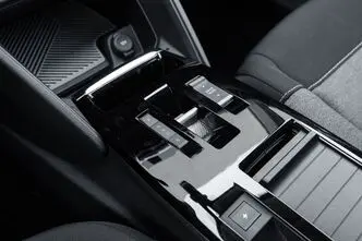 Citroën C4, 100 kW, elekter, automaat