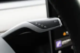 Tesla Model Y, 393 kW, электричество, автомат, полный привод