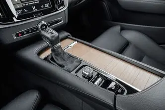 Volvo S90, 2.0, 173 kW, diesel, automatic, four-wheel drive