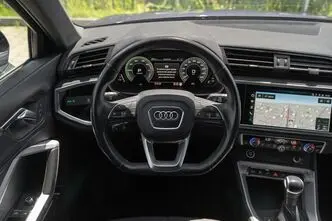Audi Q3, 1.4, 110 kW, pistikhübriid, automaat, esivedu