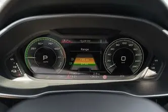 Audi Q3, 1.4, 110 kW, pistikhübriid, automaat, esivedu