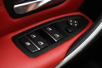 BMW 318, 1.5, 100 kW, bensiin, automaat, tagavedu