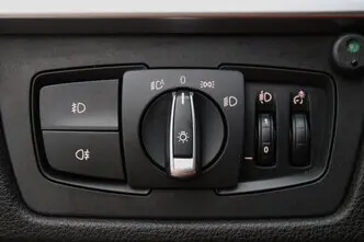 BMW 318, 1.5, 100 kW, bensiin, automaat, tagavedu