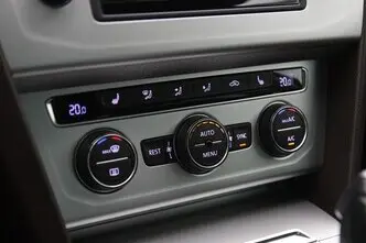 Volkswagen Passat, 1.4, 110 kW, bensiin, automaat, esivedu