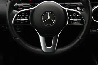 Mercedes-Benz B 180, 1.3, 100 kW, bensiin, automaat, esivedu