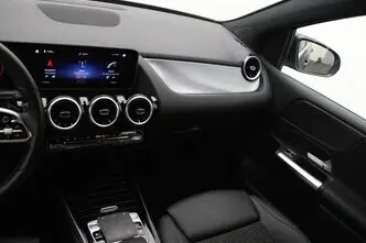Mercedes-Benz B 180, 1.3, 100 kW, bensiin, automaat, esivedu