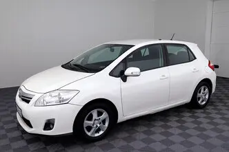 Toyota Auris, 1.8, 99 kW, hybrid, automatic, front-wheel drive