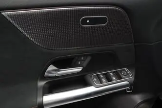 Mercedes-Benz EQA 250+, 95 kW, electric, automatic, front-wheel drive