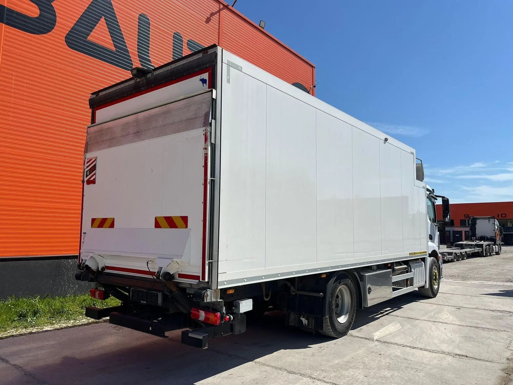 Mercedes-Benz Antos 1830 4x2, 220 kW, diisel, automaat