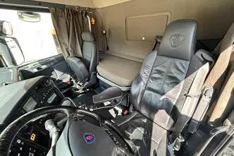 Scania R560, 412 kW, дизель, автомат
