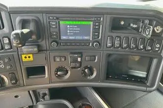 Scania R560, 412 kW, дизель, автомат