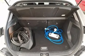 Hyundai Kona, электричество, автомат, передний привод