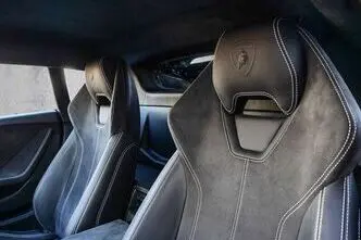 Lamborghini Huracán, 5.2, 449 kW, bensiin, automaat, nelikvedu