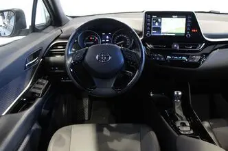 Toyota C-HR, 1.8, 72 kW, гибрид, автомат, передний привод
