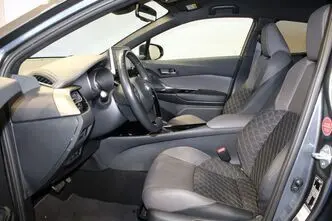 Toyota C-HR, 1.8, 72 kW, гибрид, автомат, передний привод