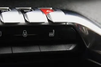 Peugeot 3008, 1.5, 96 kW, diisel, automaat, esivedu