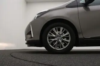 Toyota Yaris, 1.5, 82 kW, bensiin, automaat, esivedu