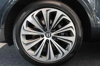 Bentley Bentayga, 4.0, 404 kW, bensiin, automaat, nelikvedu