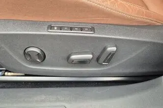 Škoda Enyaq, 70 kW, elekter, automaat, tagavedu