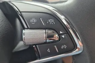 Škoda Enyaq, 70 kW, elekter, automaat, tagavedu