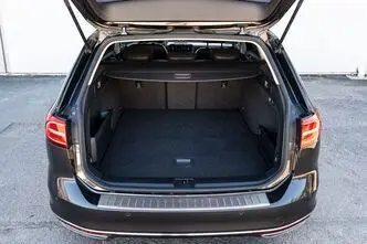Volkswagen Passat, 2.0, 140 kW, дизель, автомат, задний привод