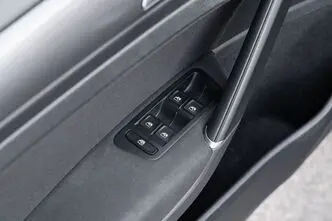 Volkswagen Golf, 1.6, 85 kW, дизель, автомат, передний привод