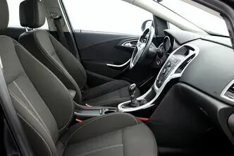 Opel Astra, 1.4, 140 kW, petrol, manual, front-wheel drive