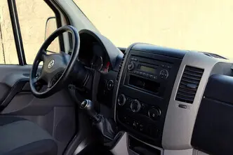 Volkswagen Crafter, 2.0, 135 kW, дизель, механическая, задний привод